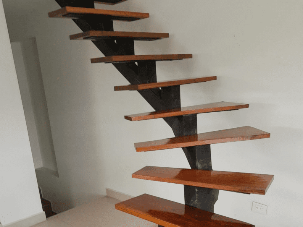 Escaleras-de-madera-1024x768